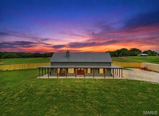 29601 Bueltmann Road, Jonesburg, MO 63351