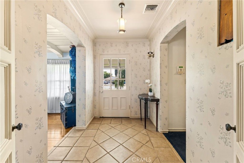 Image 10 of property listing at 4905 Baldwin, Temple City, CA 91780
