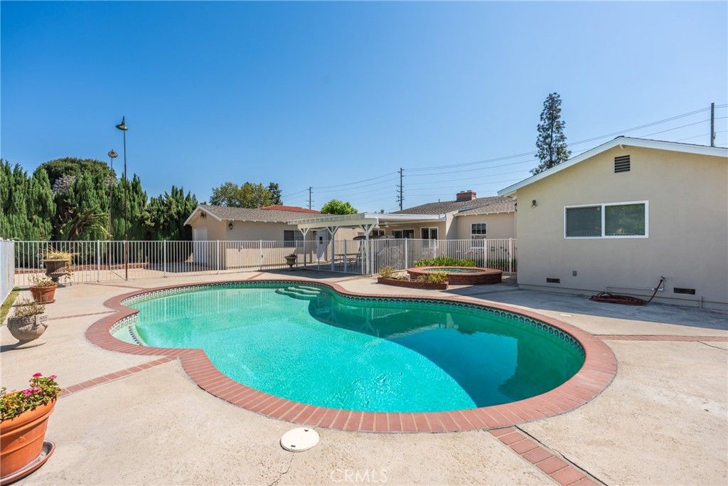 Image 41 of property listing at 4905 Baldwin, Temple City, CA 91780