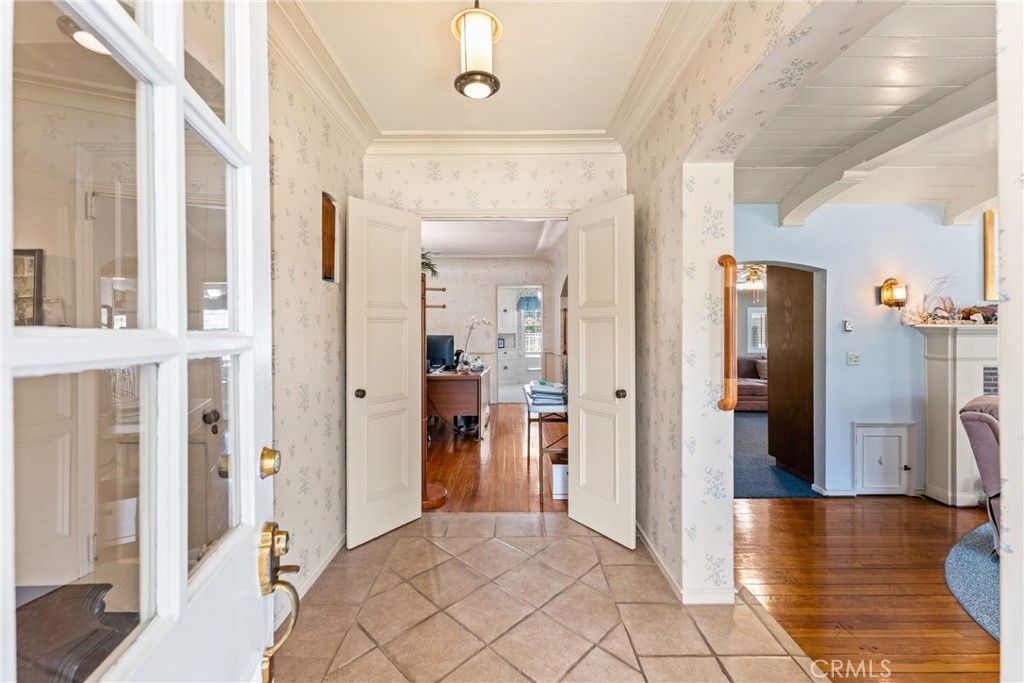 Image 6 of property listing at 4905 Baldwin, Temple City, CA 91780