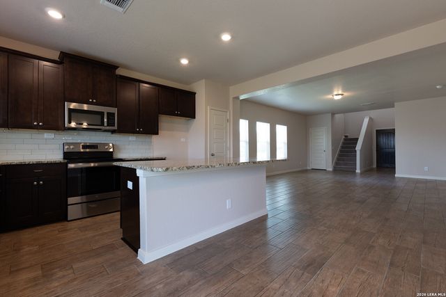 746 Farmers Dell, New Braunfels, TX 78130