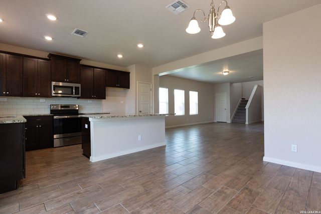 746 Farmers Dell, New Braunfels, TX 78130