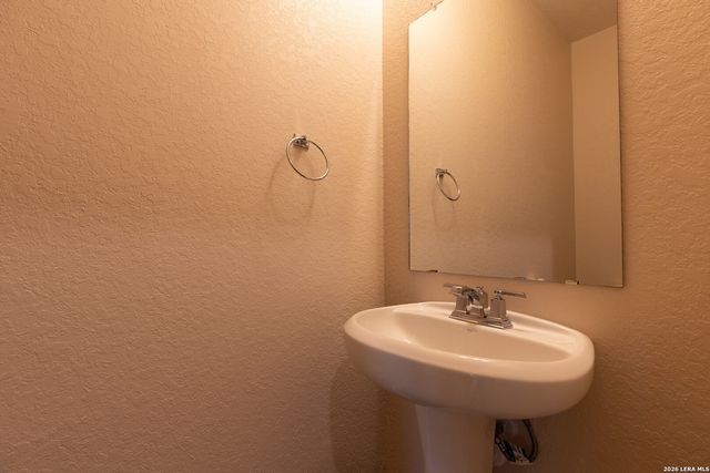 746 Farmers Dell, New Braunfels, TX 78130