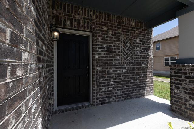 746 Farmers Dell, New Braunfels, TX 78130
