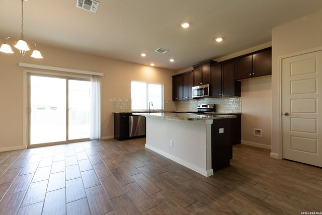 746 Farmers Dell, New Braunfels, TX 78130