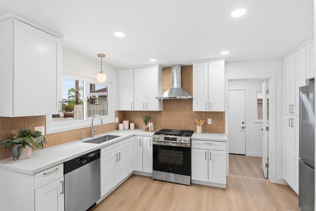 5113 Bellvale Ave, San Diego, CA 92117