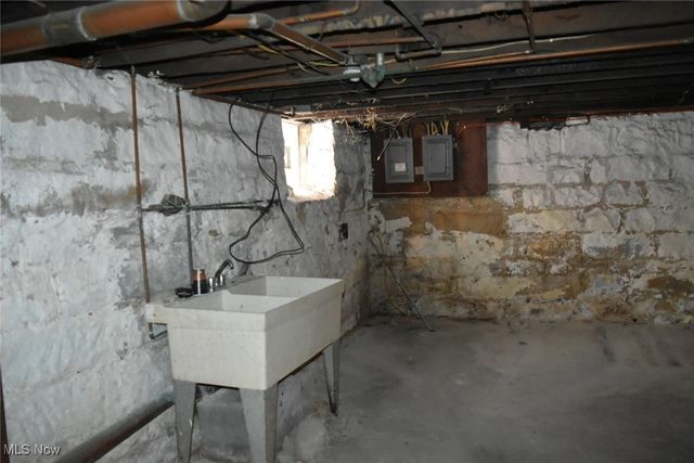 929 N Market Street, Lisbon, OH 44432