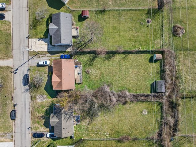 1630 Hannibal Dr, Oak Grove, KY 42262