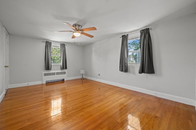 27 Northbourne Rd, Boston, MA 02130