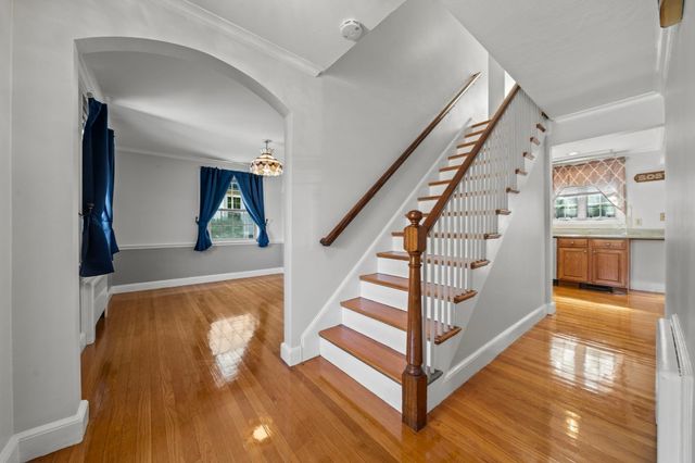 27 Northbourne Rd, Boston, MA 02130
