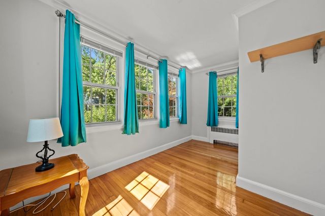 27 Northbourne Rd, Boston, MA 02130