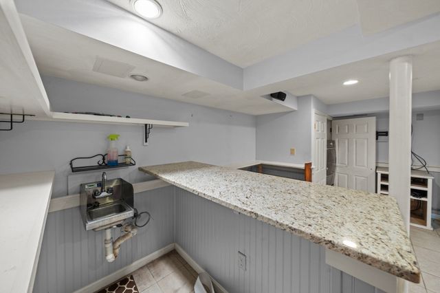 27 Northbourne Rd, Boston, MA 02130
