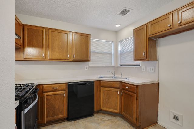 618 Las Brisas Drive, Mesquite, TX 75149