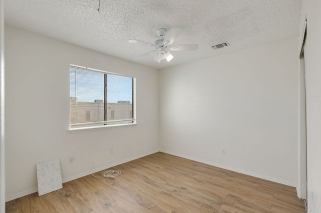 618 Las Brisas Drive, Mesquite, TX 75149