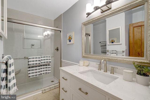 707 10TH ST SE, Washington, DC 20003