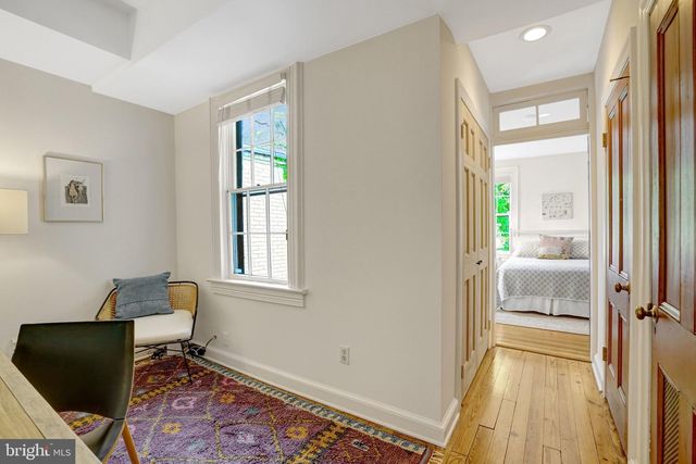 707 10TH ST SE, Washington, DC 20003