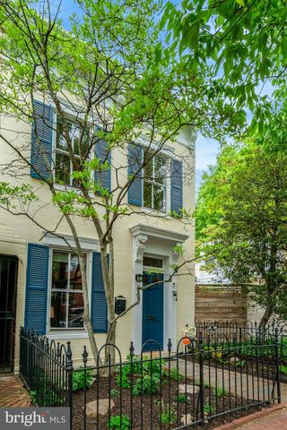 707 10TH ST SE, Washington, DC 20003