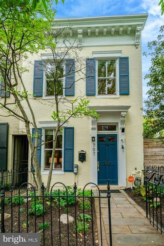 707 10TH ST SE, Washington, DC 20003