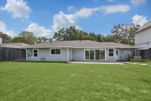 4914 Holly Street, Bellaire, TX 77401