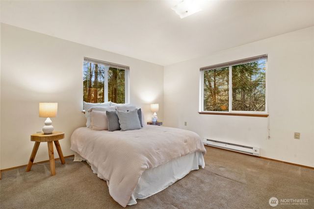 565 NE Ormsby Way, Bremerton, WA 98311