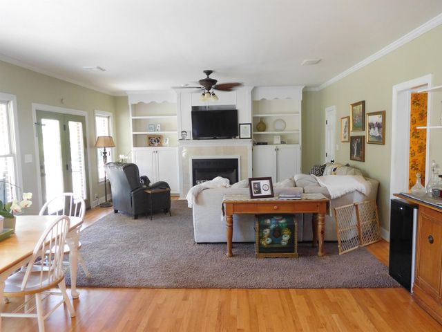 106 Hampton Drive, Gaffney, SC 29341