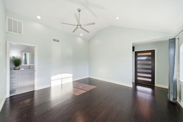 10518 Pleasanton Drive, Houston, TX 77038