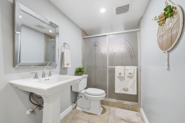 10518 Pleasanton Drive, Houston, TX 77038