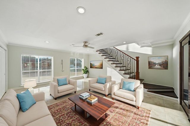 10518 Pleasanton Drive, Houston, TX 77038