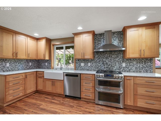 14907 Sw Rosario Ln, Portland, OR 97224
