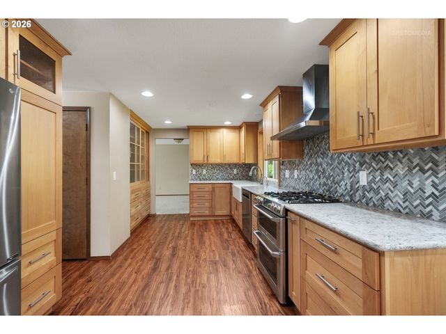 14907 Sw Rosario Ln, Portland, OR 97224