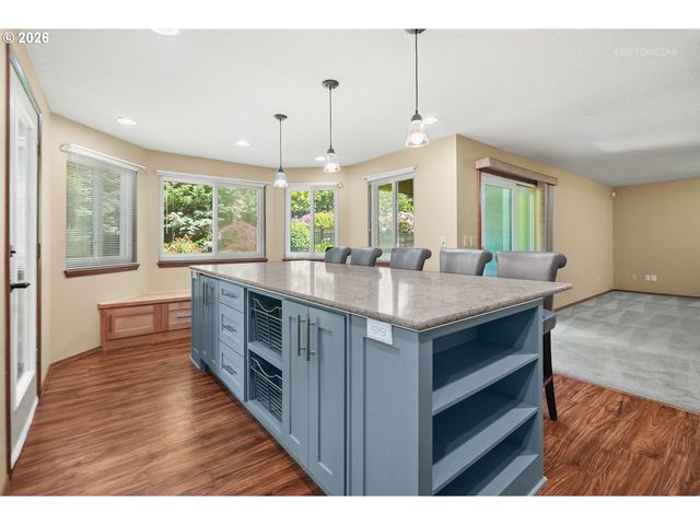 14907 Sw Rosario Ln, Portland, OR 97224
