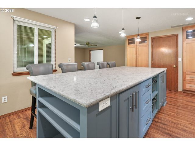 14907 Sw Rosario Ln, Portland, OR 97224