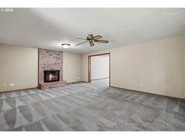 14907 Sw Rosario Ln, Portland, OR 97224