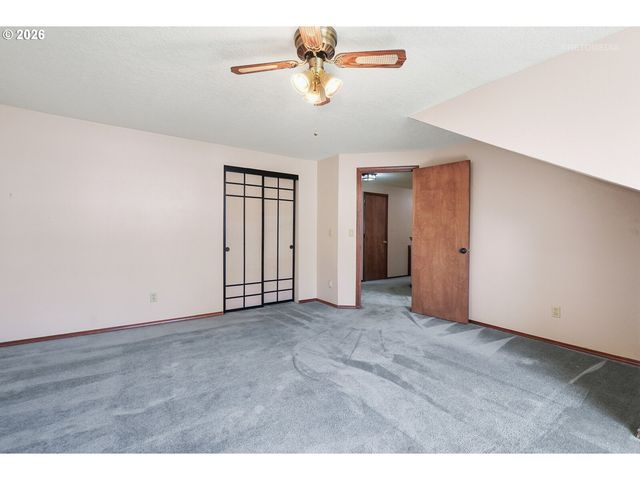 14907 Sw Rosario Ln, Portland, OR 97224