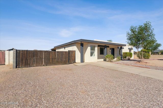 9554 E DALLAS Street, Mesa, AZ 85207
