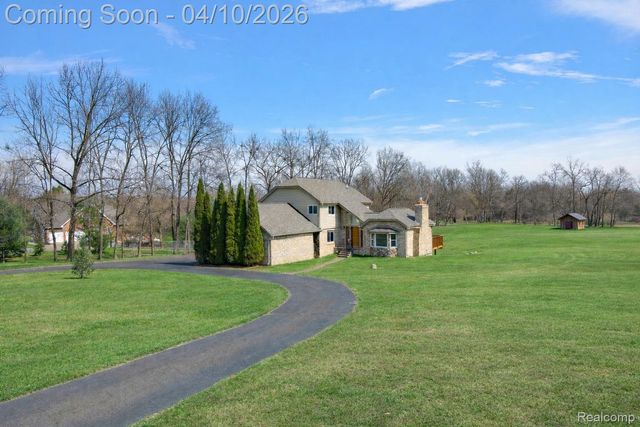 3105 Hickory Ridge Drive, Brandon Charter Township, MI 48462