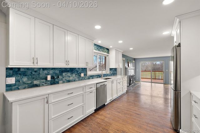 3105 Hickory Ridge Drive, Brandon Charter Township, MI 48462