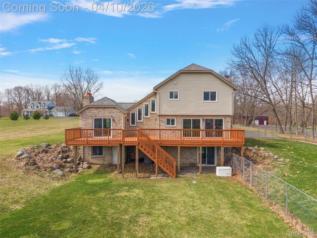 3105 Hickory Ridge Drive, Brandon Charter Township, MI 48462