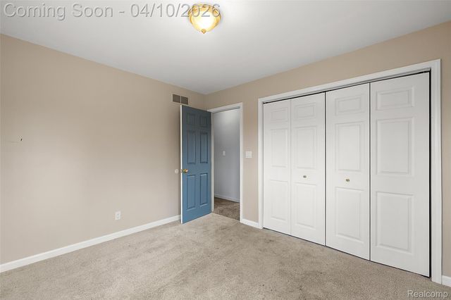 3105 Hickory Ridge Drive, Brandon Charter Township, MI 48462