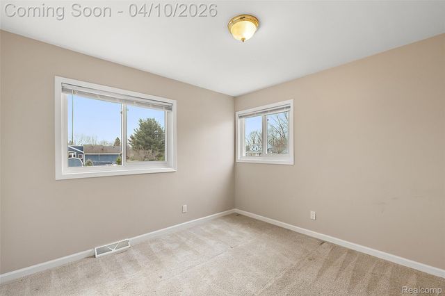 3105 Hickory Ridge Drive, Brandon Charter Township, MI 48462