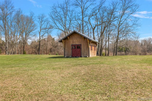 3105 Hickory Ridge Drive, Brandon Charter Township, MI 48462