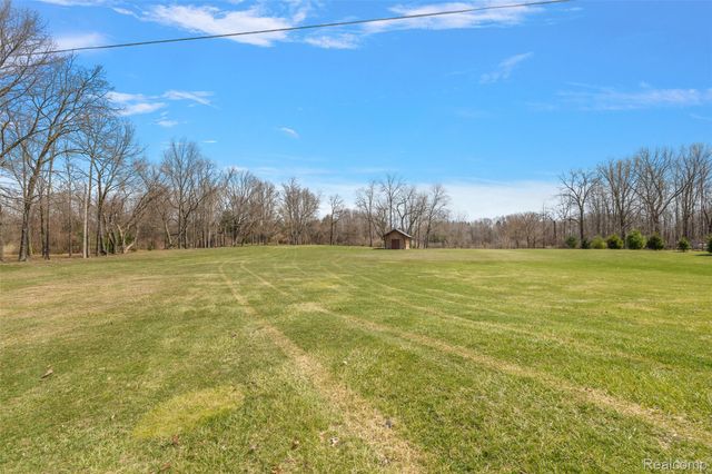 3105 Hickory Ridge Drive, Brandon Charter Township, MI 48462