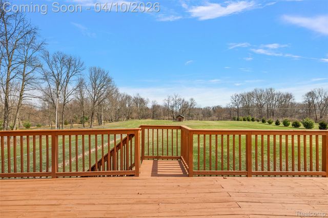 3105 Hickory Ridge Drive, Brandon Charter Township, MI 48462