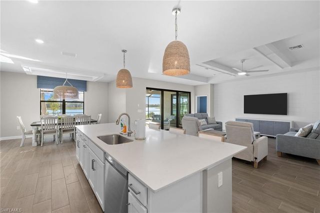 10575 Timber Creek DR, Fort Myers, FL 33913