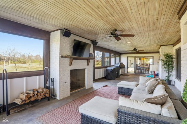 4316 W Whiteland Road, Bargersville, IN 46106