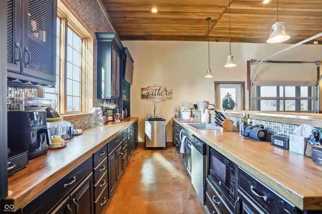 4316 W Whiteland Road, Bargersville, IN 46106