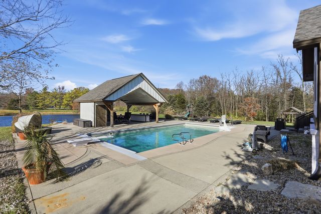 4316 W Whiteland Road, Bargersville, IN 46106