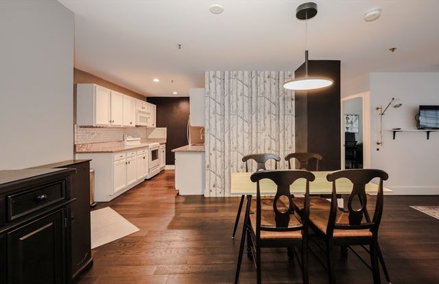 200 Market St 3010, Lowell, MA 01852