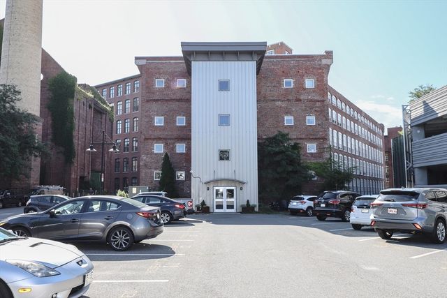 200 Market St 3010, Lowell, MA 01852