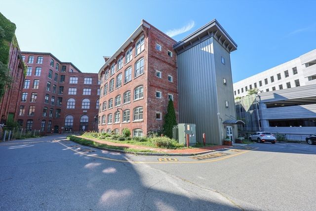 200 Market St 3010, Lowell, MA 01852